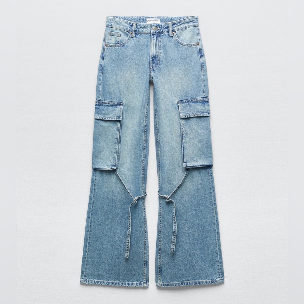 BNWT ZARA MID-RISE TRF CARGO JEANS - Size 8 / 40